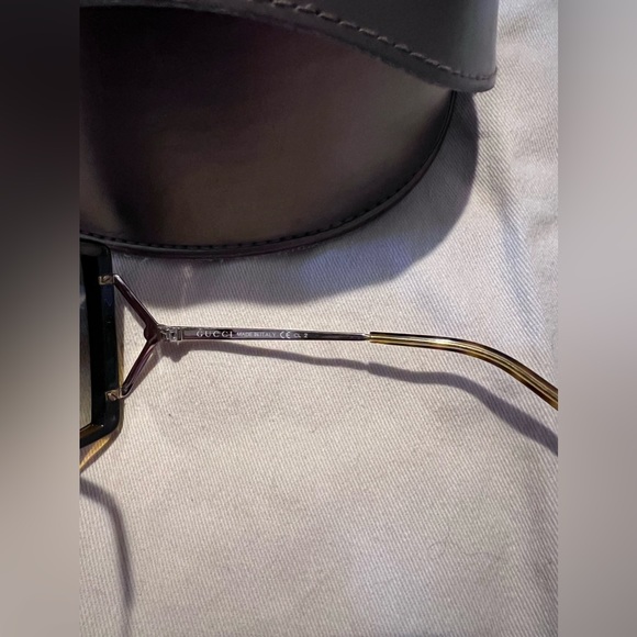 Authentic GUCCI sunglasses with case
